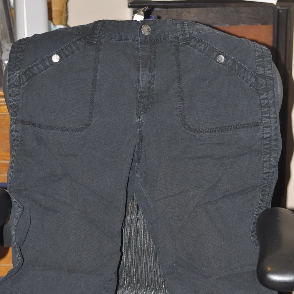 Jag Capris Black Size 16
